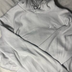 white under armour sweatshirt